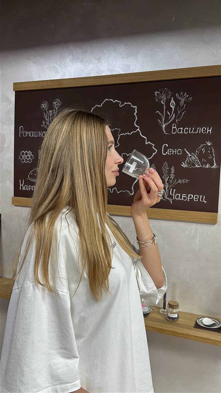 Экспозиция пяти органов чувств в галерее запахов НОС, Минск